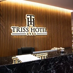Triss Tirana