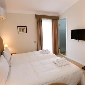 Hermes Tirana